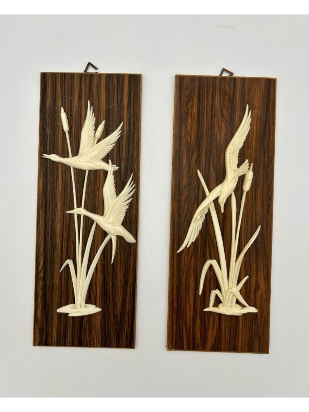 Vintage 3D Wall Hangings- Cream Plastic Birds on Laminated Pressboard-10" x 4"